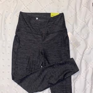 SOLD— NWT Contour Curvy High Rise Leggings